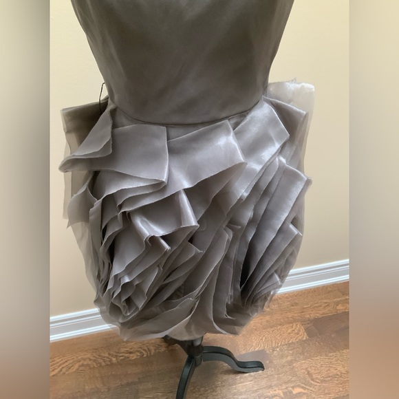 VERA WANG One Shoulder Organza Bow Ruffle Gray Dress Cocktail Size 6 NEW - Picture 10 of 16